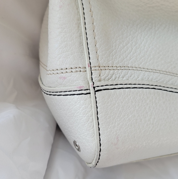 COACH Hampton white pebbled leather with black accents M1063-F13084 - Picture 8 of 8